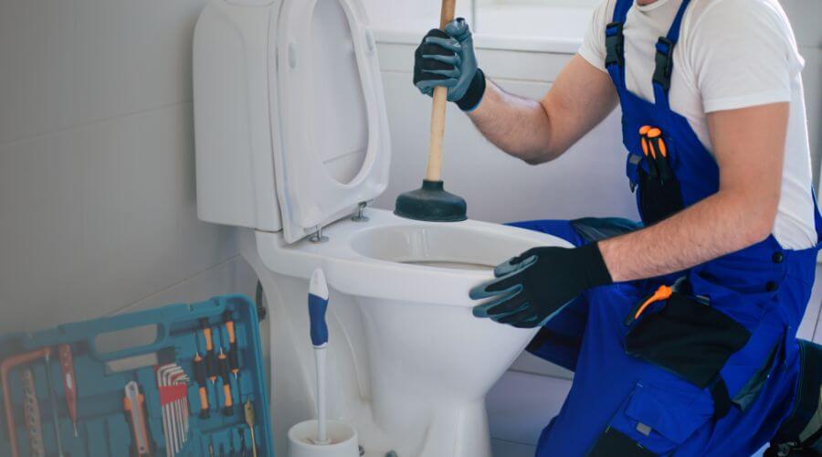 Professional water heater repair in Nalcrest, FL